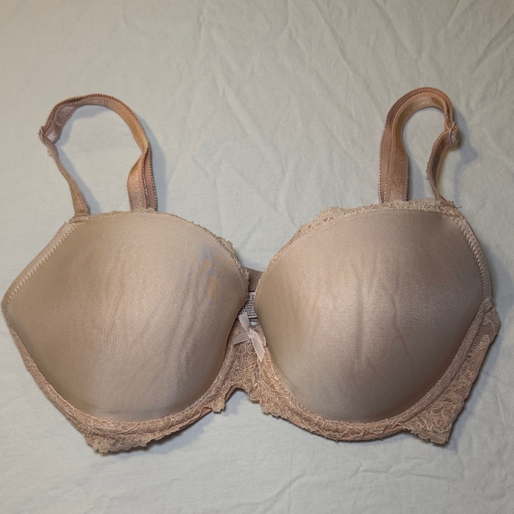 Victoria Secret Dream Angels Lined Demi Nude Bra Size 32DD Fair Condition
